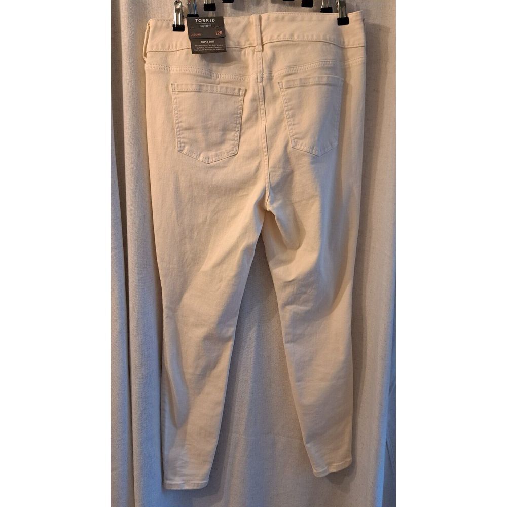 Torrid White Jeggings with Sleek Fit - Picture 3 of 3